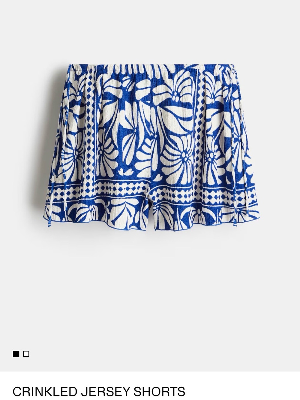 H&M Patterned Shorts - Medium